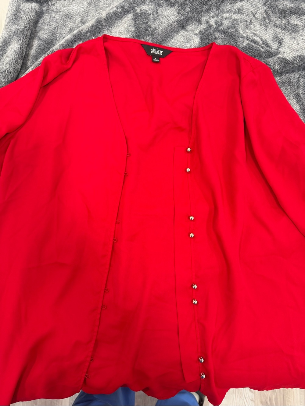 Slim Factor button down Women’s blouse